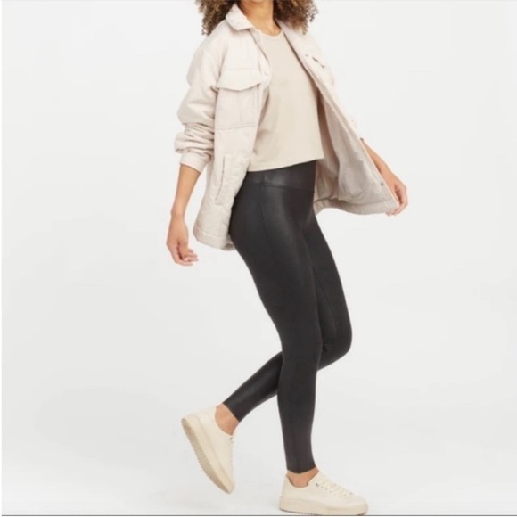 NWT SPANX Faux Leather Leggings Black Size M - Picture 3 of 10